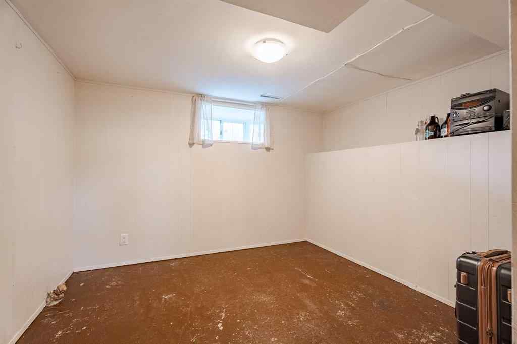 MLS® A2259153 - 6507 34 Avenue NW in Bowness Calgary, Residential