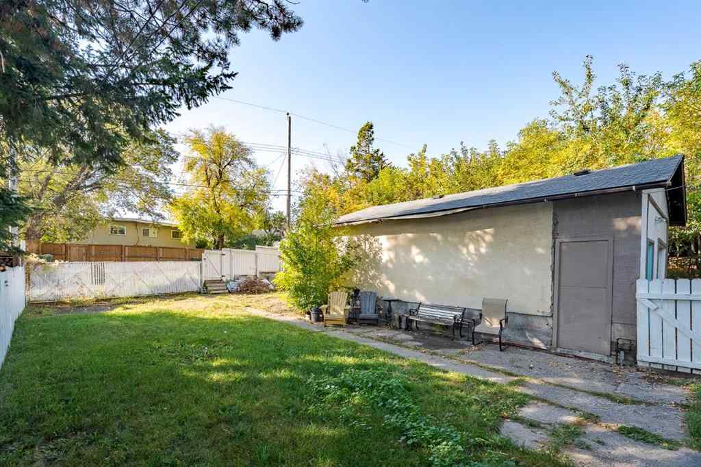 MLS® A2259153 - 6507 34 Avenue NW in Bowness Calgary, Residential