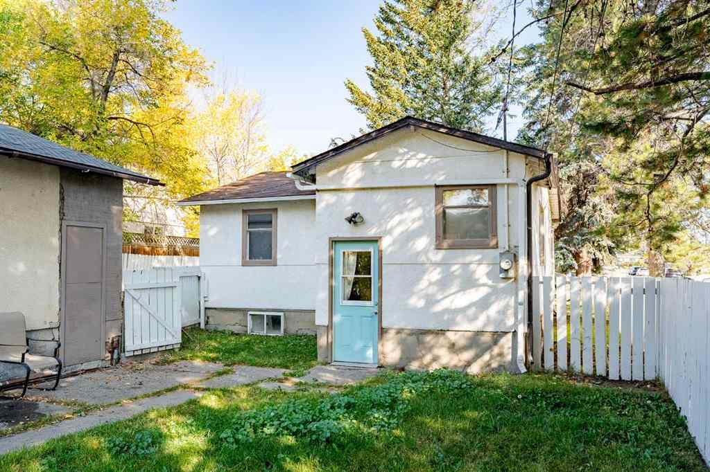 MLS® A2259153 - 6507 34 Avenue NW in Bowness Calgary, Residential