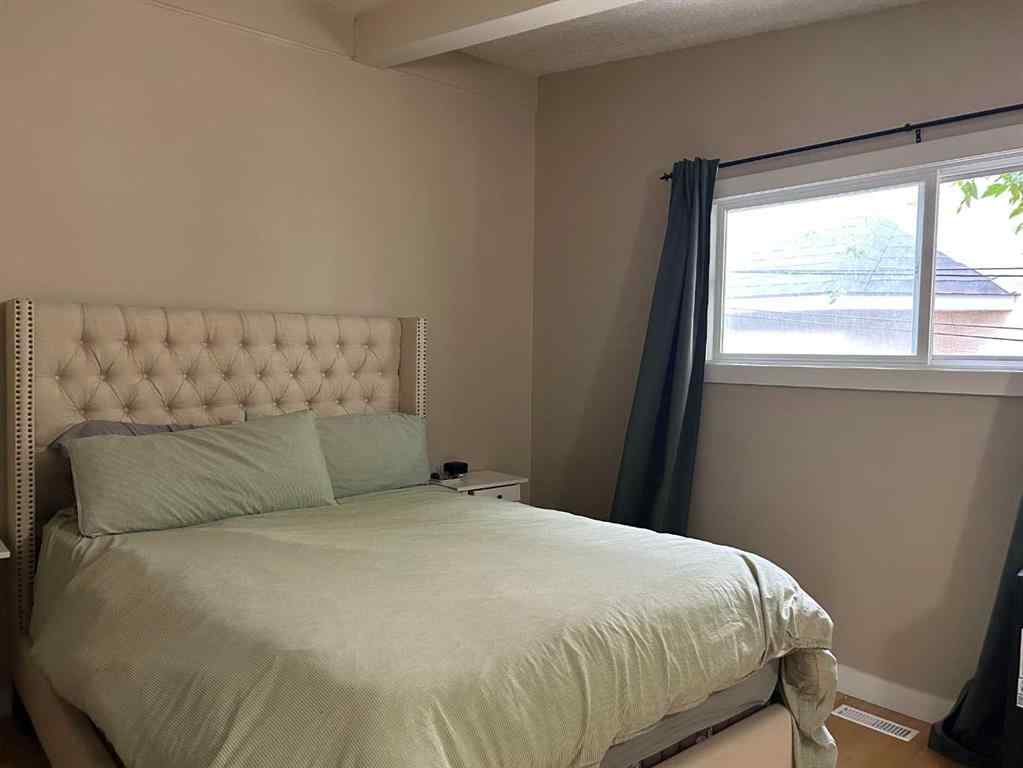 MLS® A2259156 - 3620 21 Avenue SW in Killarney/Glengarry Calgary, Multi-Family