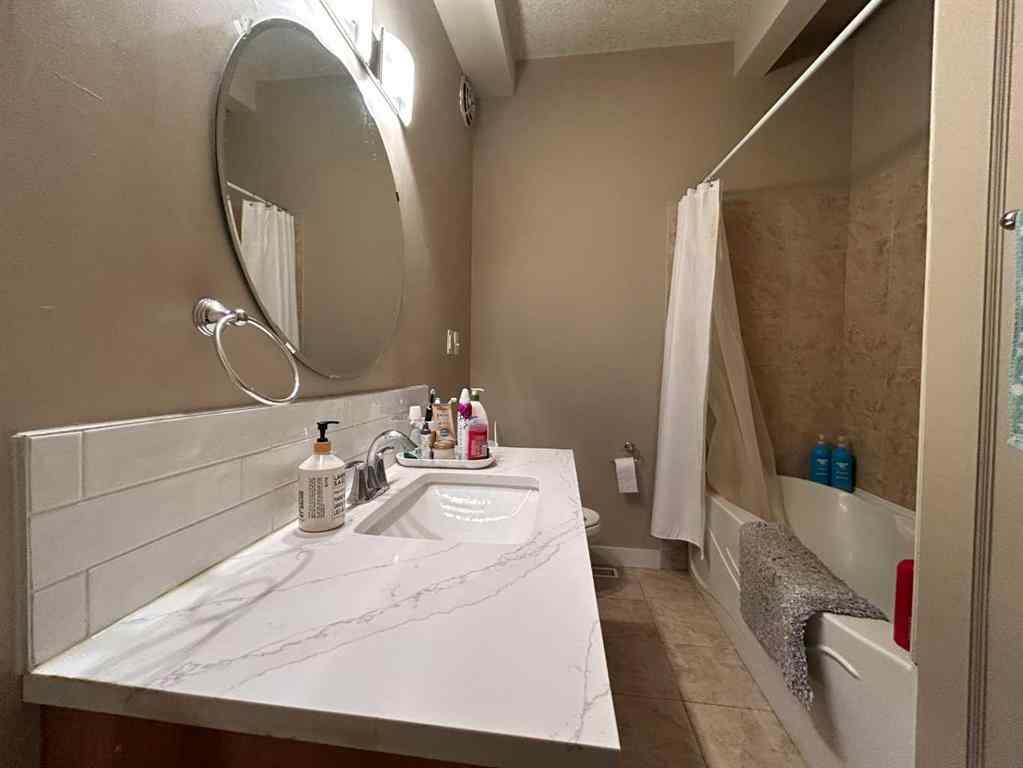 MLS® A2259156 - 3620 21 Avenue SW in Killarney/Glengarry Calgary, Multi-Family