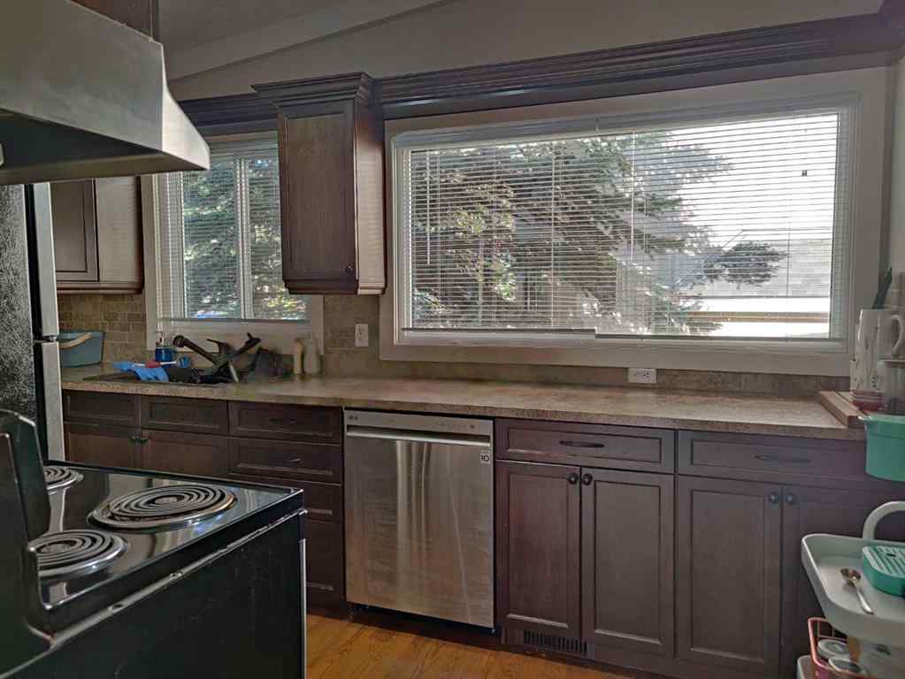 MLS® A2259156 - 3620 21 Avenue SW in Killarney/Glengarry Calgary, Multi-Family