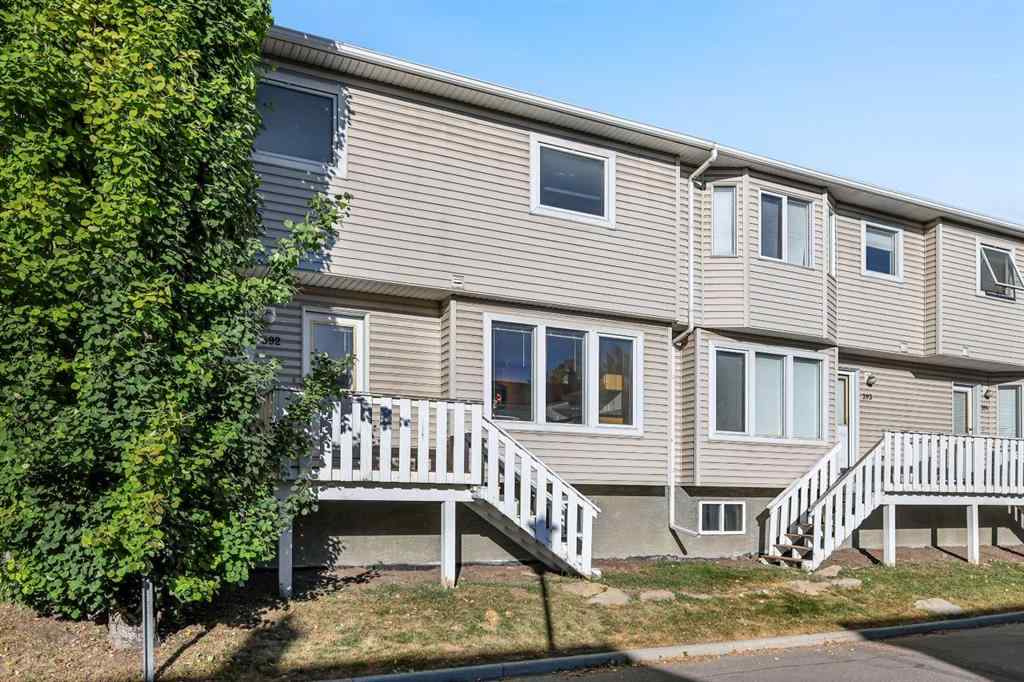MLS® A2259170 - 392 Killarney Glen Court SW in Killarney/Glengarry Calgary, Residential