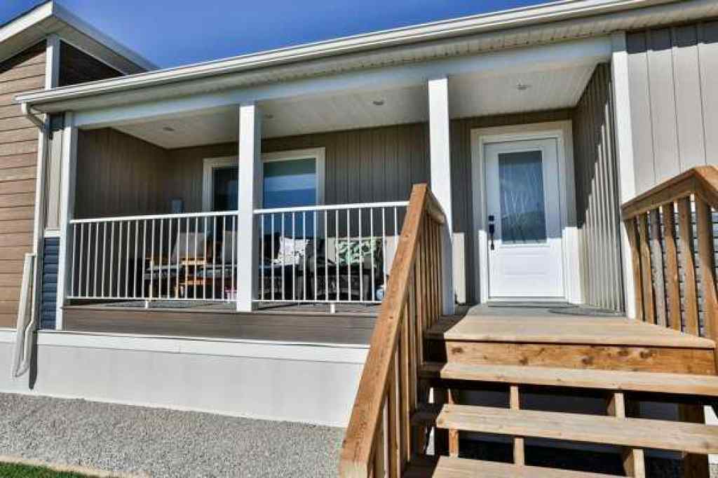 MLS® A2259171 - 2037 Sunflower Crescent  in NONE Coaldale, Residential