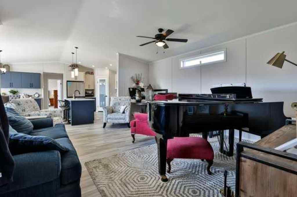 MLS® A2259171 - 2037 Sunflower Crescent  in NONE Coaldale, Residential