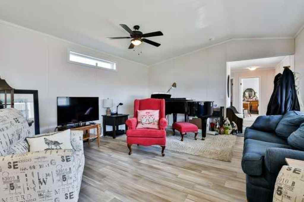 MLS® A2259171 - 2037 Sunflower Crescent  in NONE Coaldale, Residential