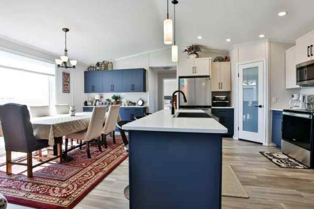 MLS® A2259171 - 2037 Sunflower Crescent  in NONE Coaldale, Residential