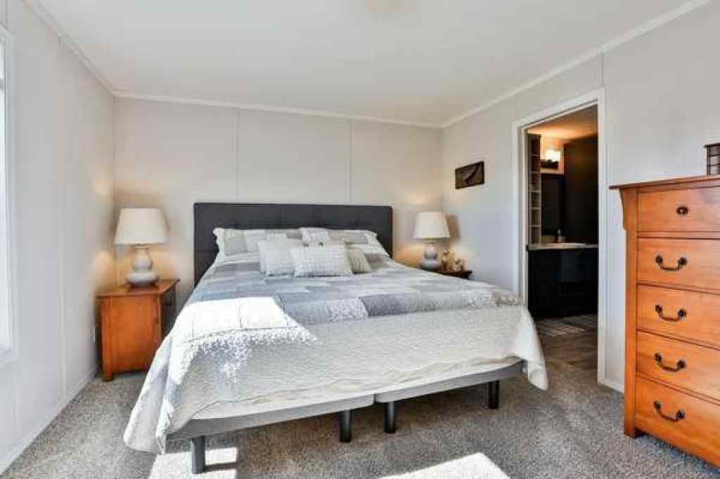 MLS® A2259171 - 2037 Sunflower Crescent  in NONE Coaldale, Residential