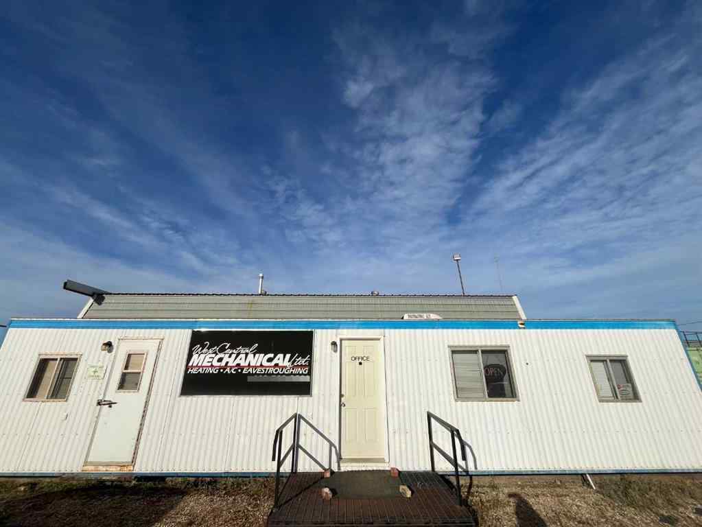 MLS® A2259172 - 3912 66 Street   in Industrial Parks Ponoka, Commercial