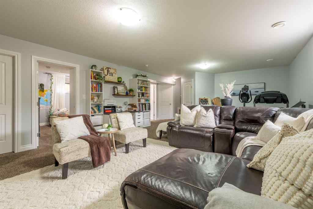 MLS® A2259175 - 1802 59 B Avenue Close  in Lakeside Lloydminster, Residential