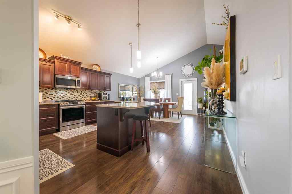 MLS® A2259175 - 1802 59 B Avenue Close  in Lakeside Lloydminster, Residential