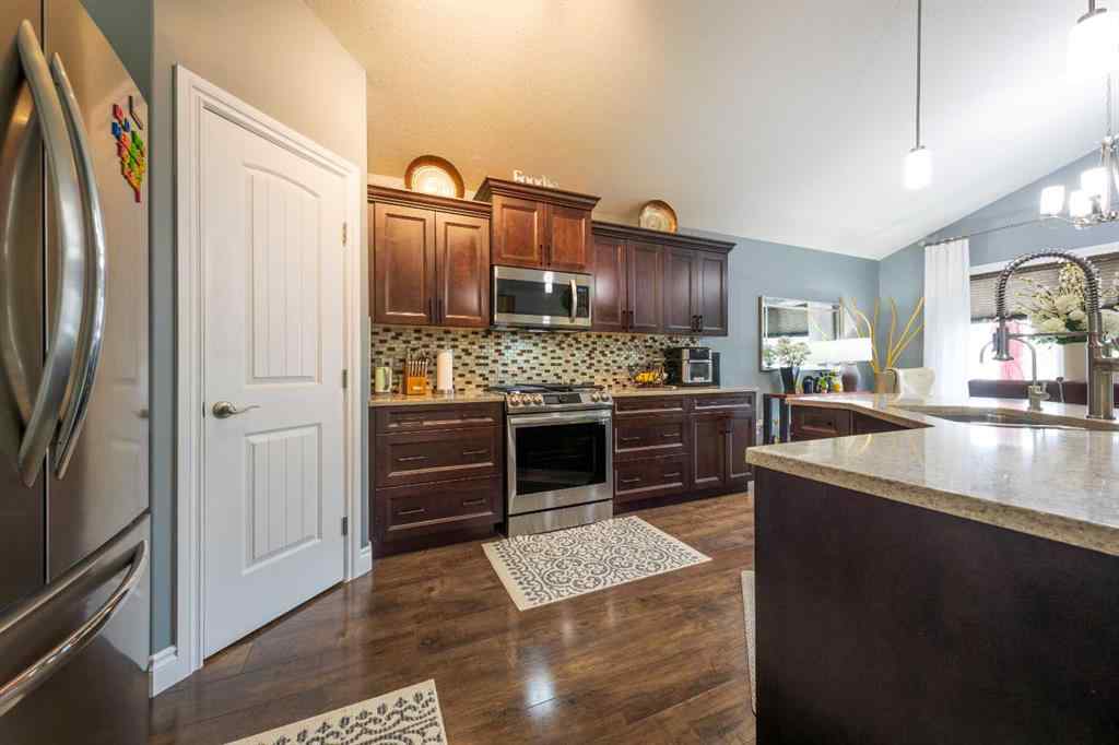 MLS® A2259175 - 1802 59 B Avenue Close  in Lakeside Lloydminster, Residential