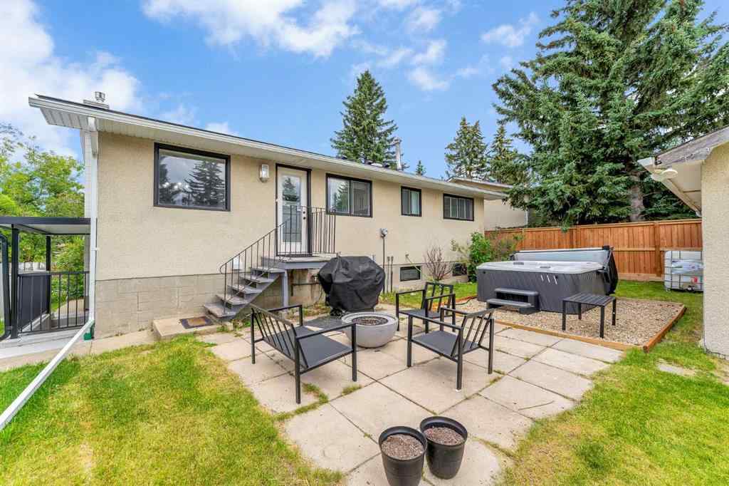 MLS® A2259177 - 7819 Hunterquay Way NW in Huntington Hills Calgary, Residential