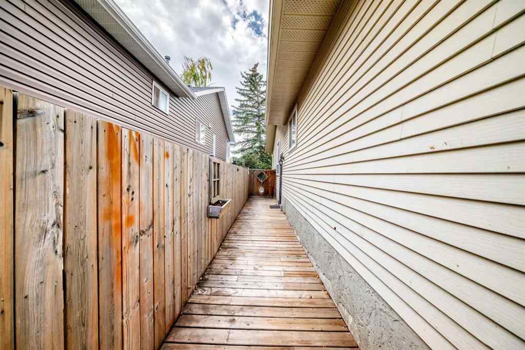 MLS® A2259192 - 12 Taraglen Road NE in Taradale Calgary, Residential