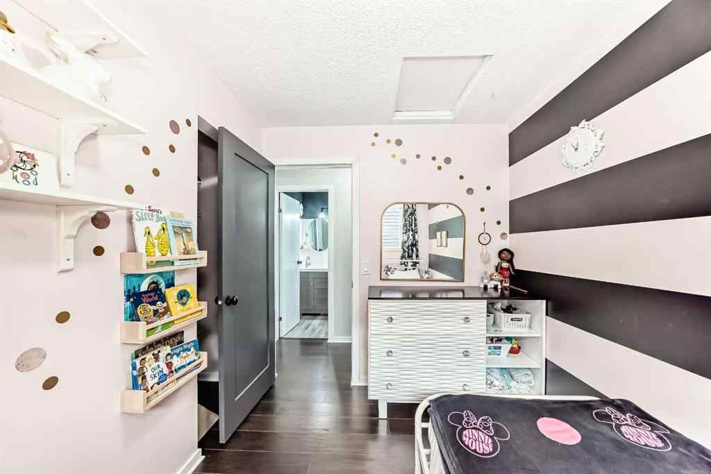 MLS® A2259192 - 12 Taraglen Road NE in Taradale Calgary, Residential