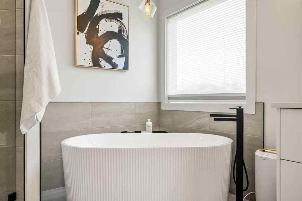 MLS® A2259194 - 161 Heritage Lake Boulevard  in NONE Heritage Pointe, Residential