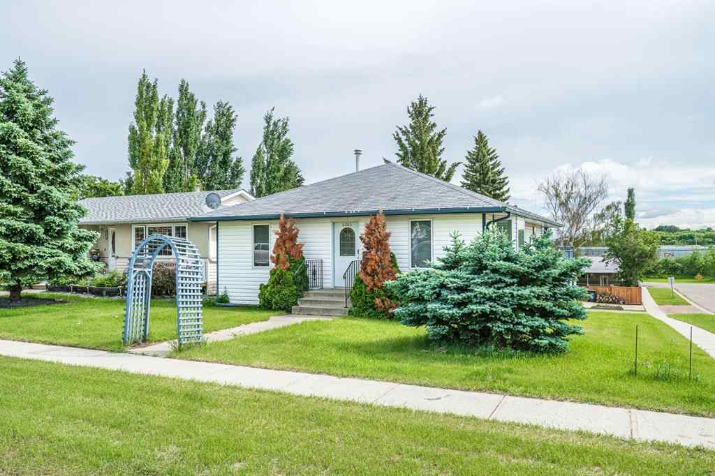 MLS® A2259200 - 4845 50 Avenue  in Kitscoty Kitscoty, Residential