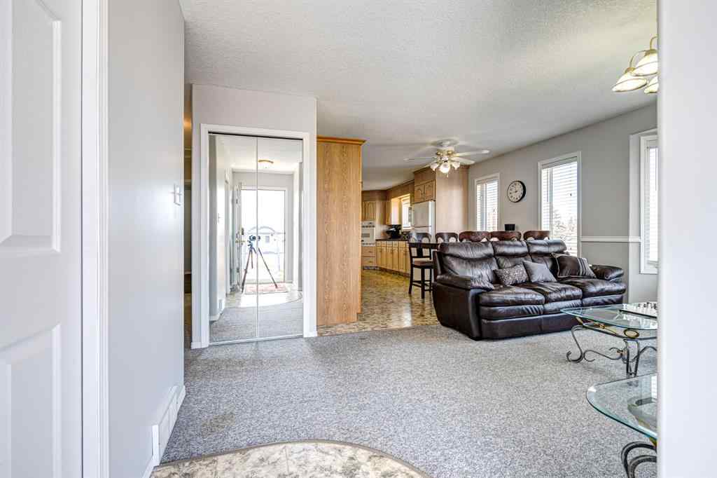 MLS® A2259200 - 4845 50 Avenue  in Kitscoty Kitscoty, Residential