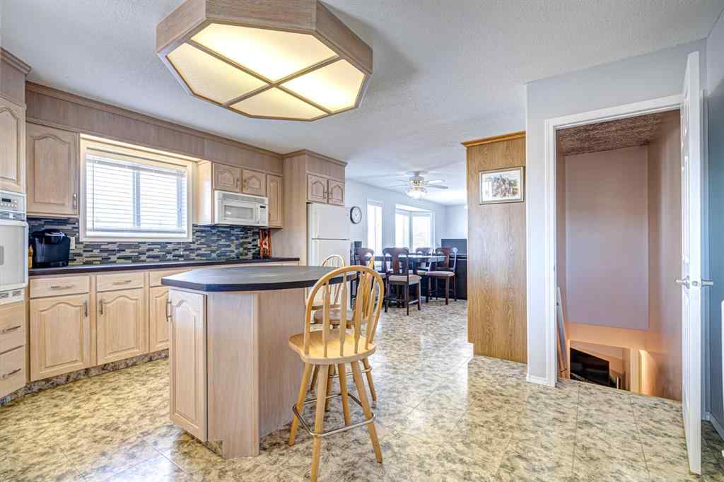 MLS® A2259200 - 4845 50 Avenue  in Kitscoty Kitscoty, Residential
