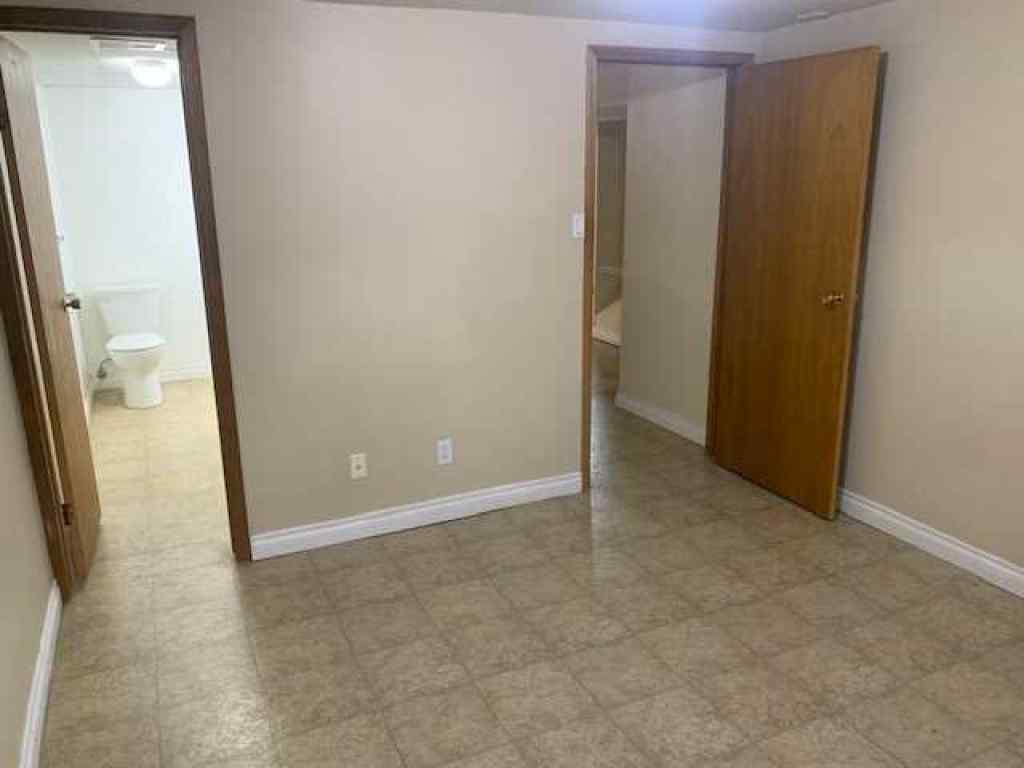 MLS® A2259201 - Unit #B 1219 Glacier Drive S in Henderson Lake Lethbridge, Rental