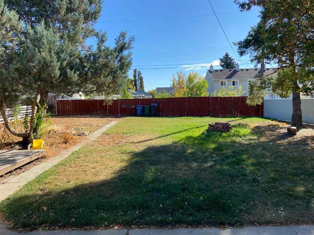 MLS® A2259203 - 1209 7th Street North   in Staffordville Lethbridge, Residential
