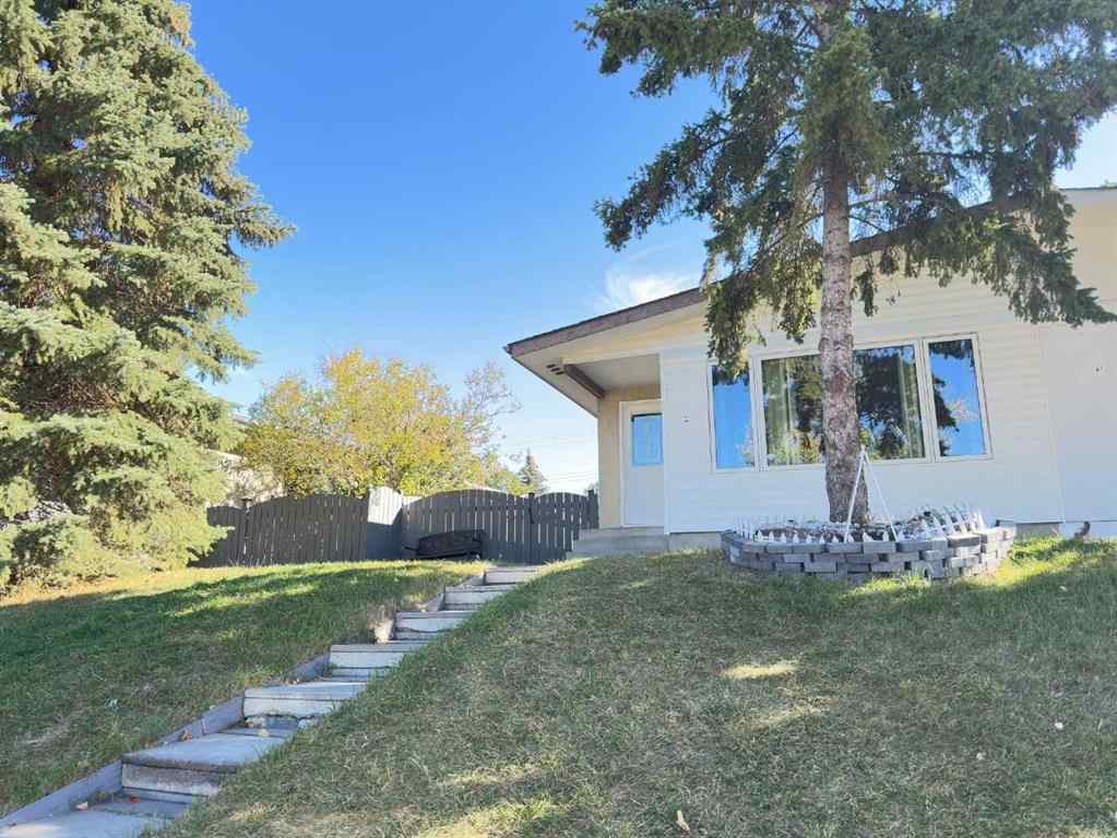 MLS® A2259210 - 121 Huntford Close NE in Huntington Hills Calgary, Residential