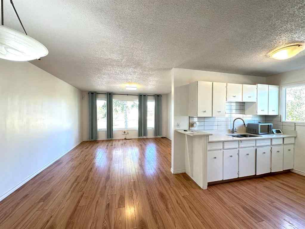 MLS® A2259210 - 121 Huntford Close NE in Huntington Hills Calgary, Residential