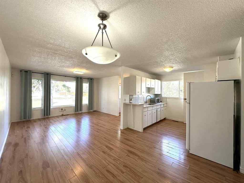 MLS® A2259210 - 121 Huntford Close NE in Huntington Hills Calgary, Residential