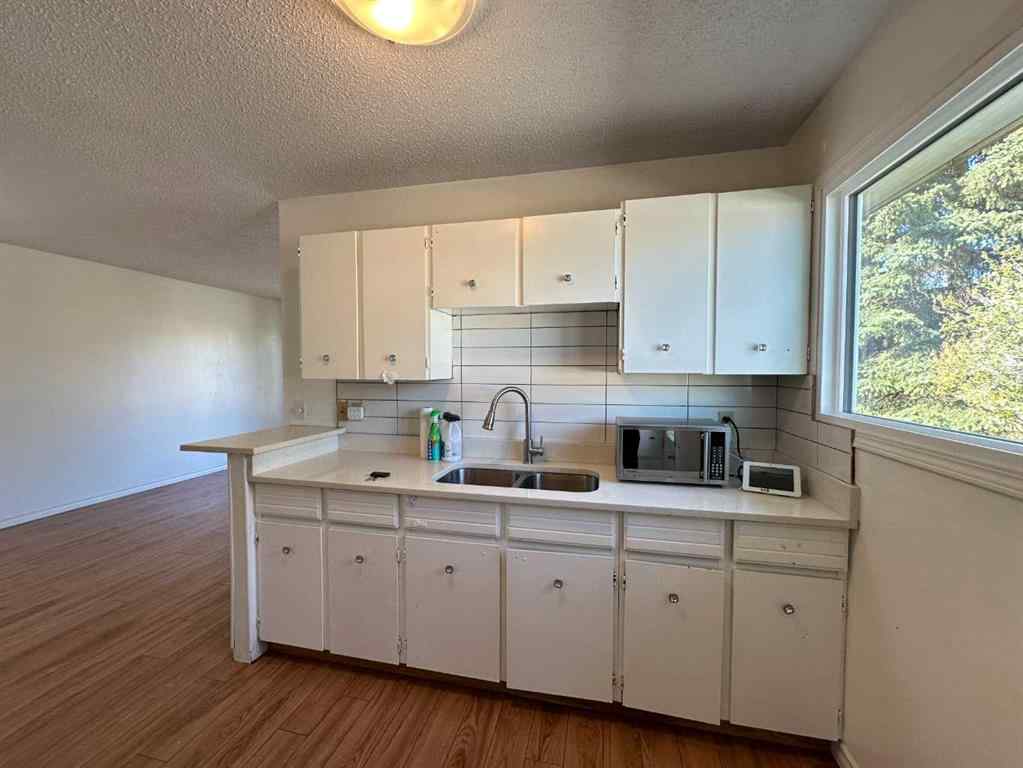 MLS® A2259210 - 121 Huntford Close NE in Huntington Hills Calgary, Residential