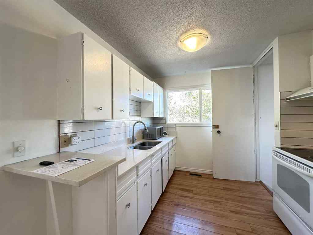 MLS® A2259210 - 121 Huntford Close NE in Huntington Hills Calgary, Residential