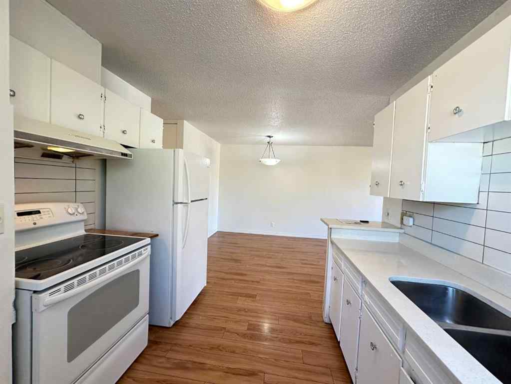 MLS® A2259210 - 121 Huntford Close NE in Huntington Hills Calgary, Residential