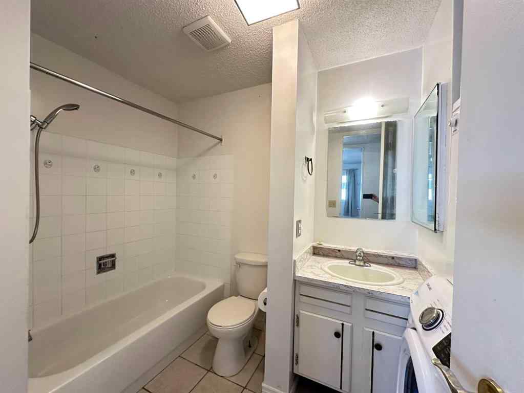 MLS® A2259210 - 121 Huntford Close NE in Huntington Hills Calgary, Residential