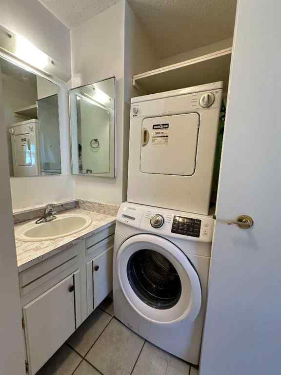 MLS® A2259210 - 121 Huntford Close NE in Huntington Hills Calgary, Residential