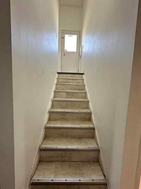 MLS® A2259210 - 121 Huntford Close NE in Huntington Hills Calgary, Residential