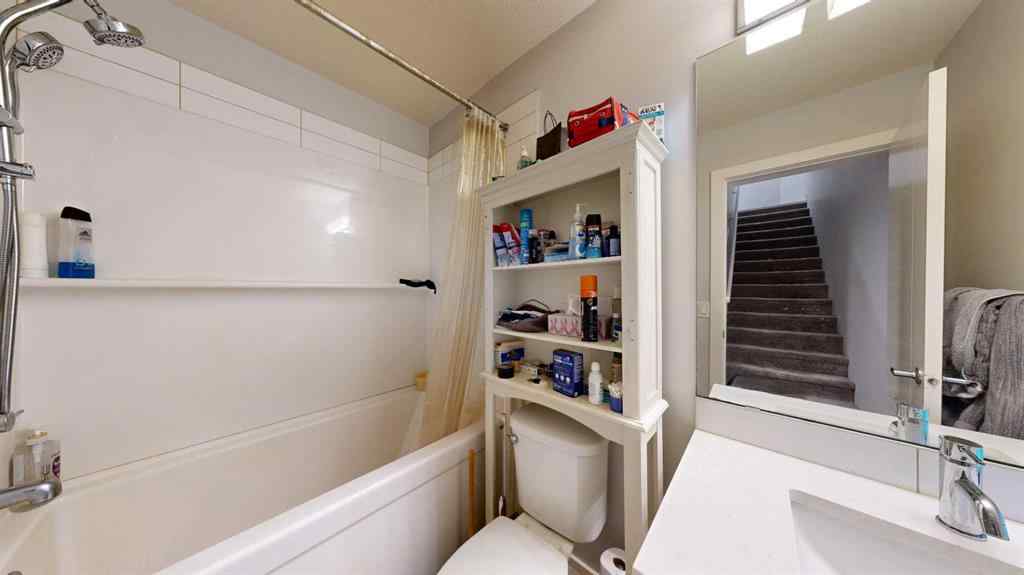MLS® A2259218 - 102 Drake Landing Wynd  in Drake Landing Okotoks, Residential