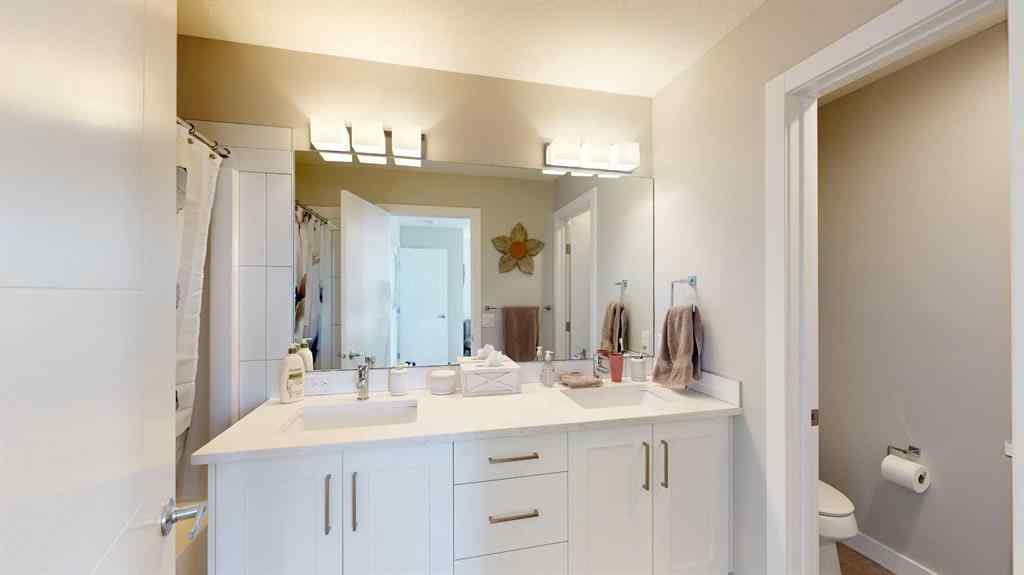 MLS® A2259218 - 102 Drake Landing Wynd  in Drake Landing Okotoks, Residential