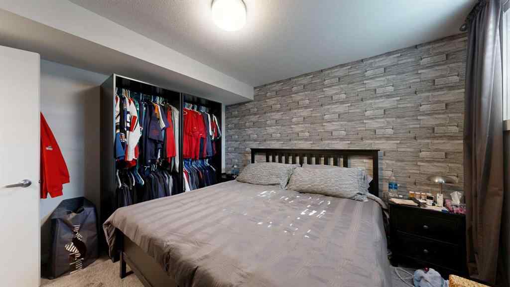 MLS® A2259218 - 102 Drake Landing Wynd  in Drake Landing Okotoks, Residential