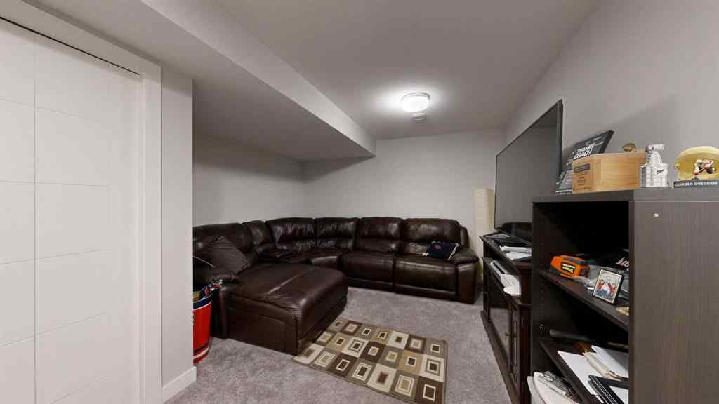 MLS® A2259218 - 102 Drake Landing Wynd  in Drake Landing Okotoks, Residential