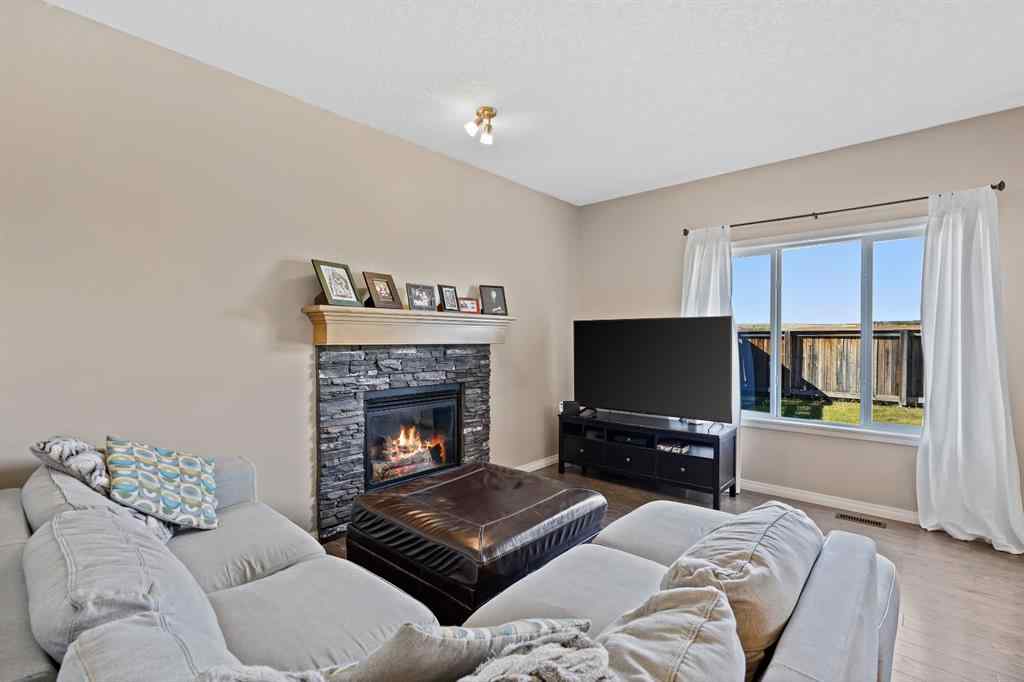 MLS® A2259228 - 114 Everglen Crescent SW in Evergreen Calgary, Residential