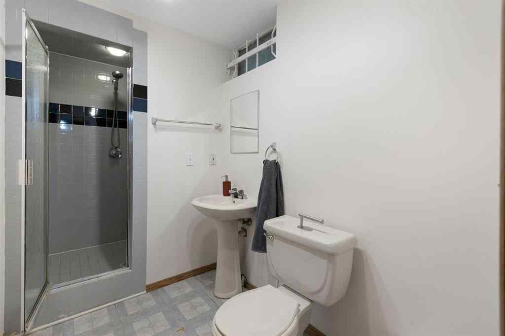 MLS® A2259235 - 173 Gordon Drive SW in Glamorgan Calgary, Residential