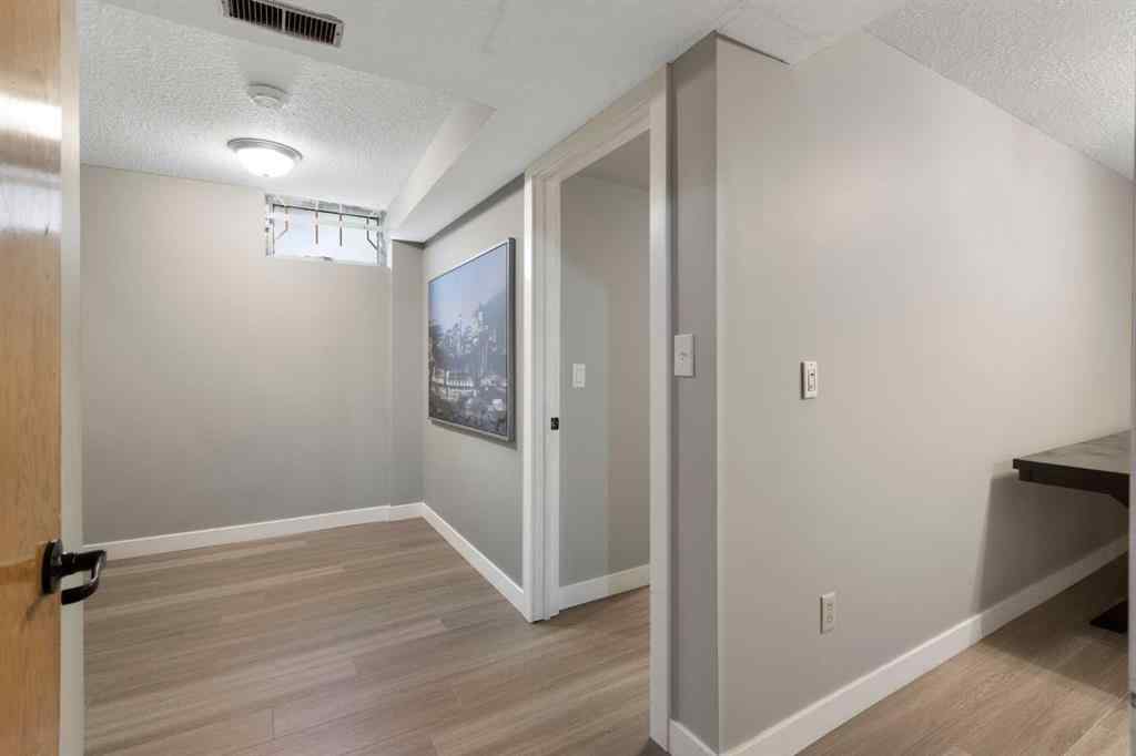 MLS® A2259235 - 173 Gordon Drive SW in Glamorgan Calgary, Residential