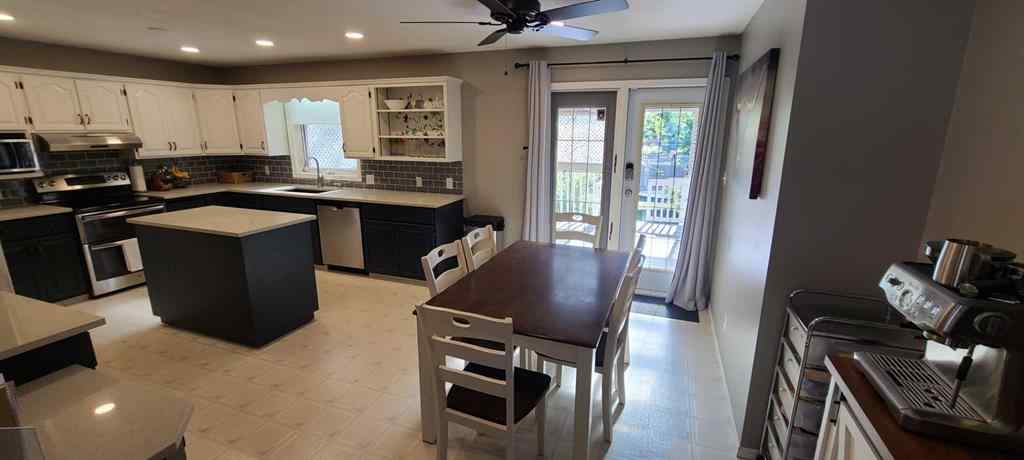 MLS® A2259238 - 337 Ojibwa Place W in Indian Battle Heights Lethbridge, Residential