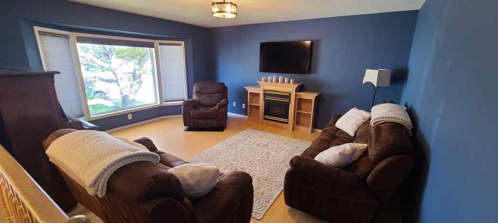MLS® A2259238 - 337 Ojibwa Place W in Indian Battle Heights Lethbridge, Residential