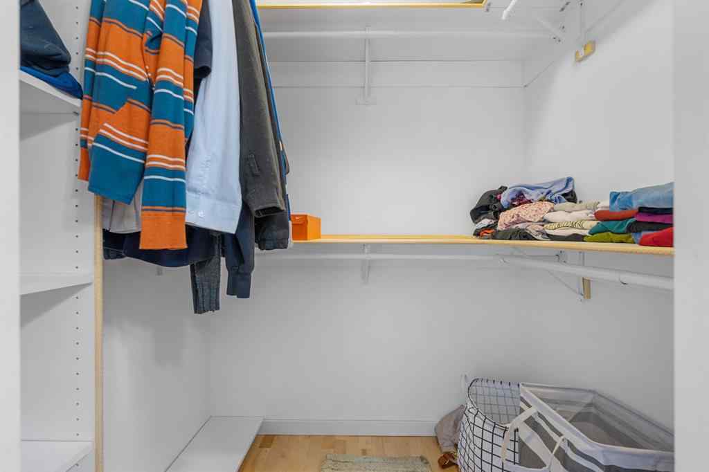 MLS® A2259240 - 62 Fonda Crescent SE in Forest Heights Calgary, Residential