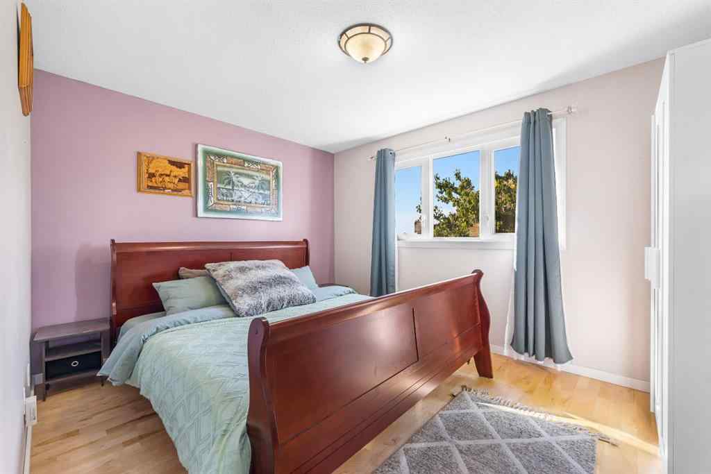 MLS® A2259240 - 62 Fonda Crescent SE in Forest Heights Calgary, Residential