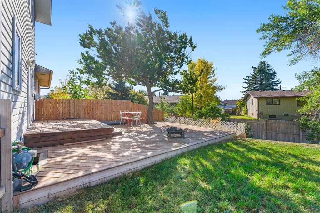 MLS® A2259240 - 62 Fonda Crescent SE in Forest Heights Calgary, Residential