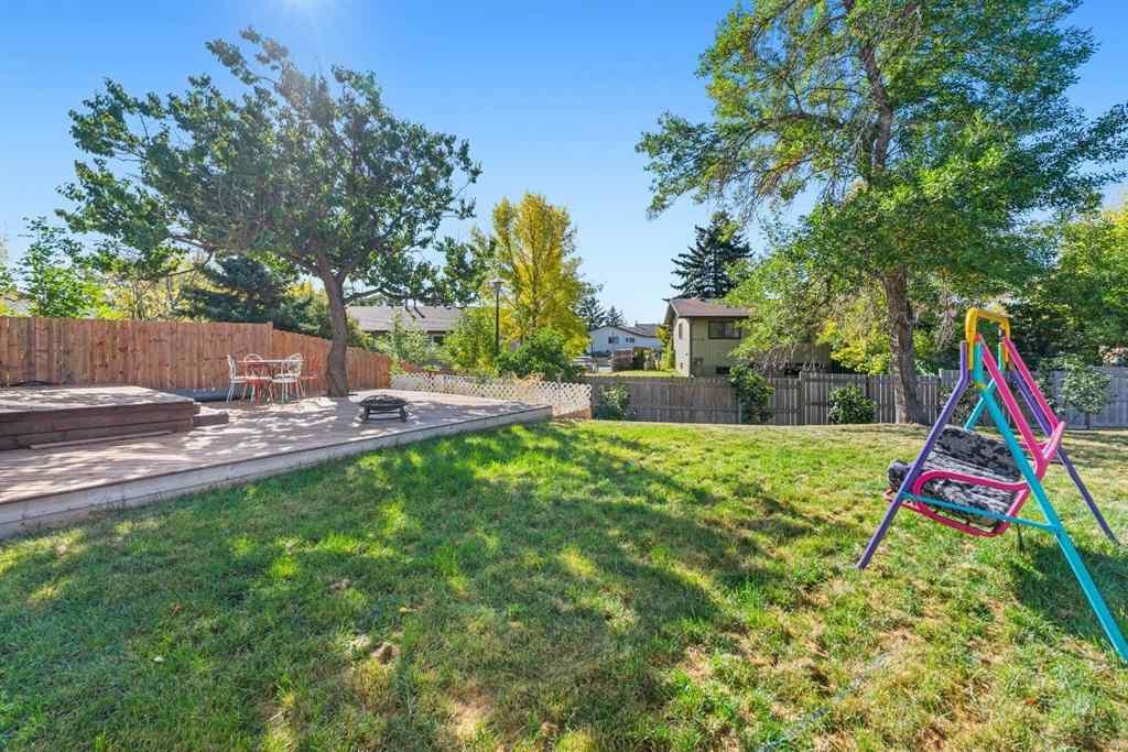 MLS® A2259240 - 62 Fonda Crescent SE in Forest Heights Calgary, Residential