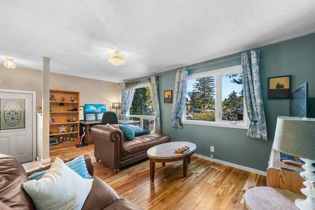 MLS® A2259240 - 62 Fonda Crescent SE in Forest Heights Calgary, Residential