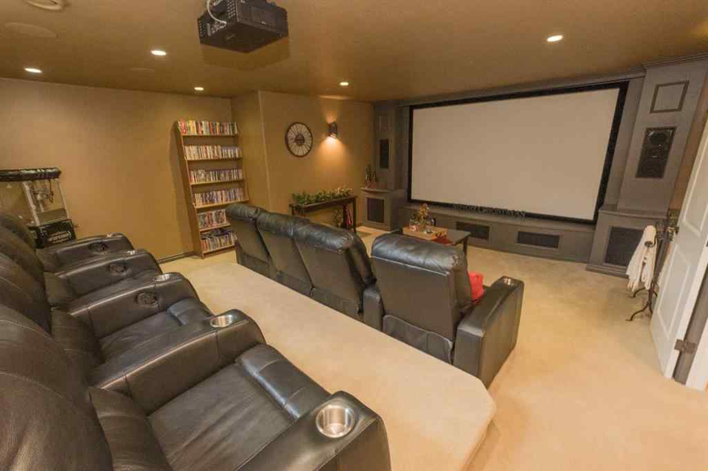 MLS® A2259249 - 7021 102 Street  in Mission Heights Grande Prairie, Residential