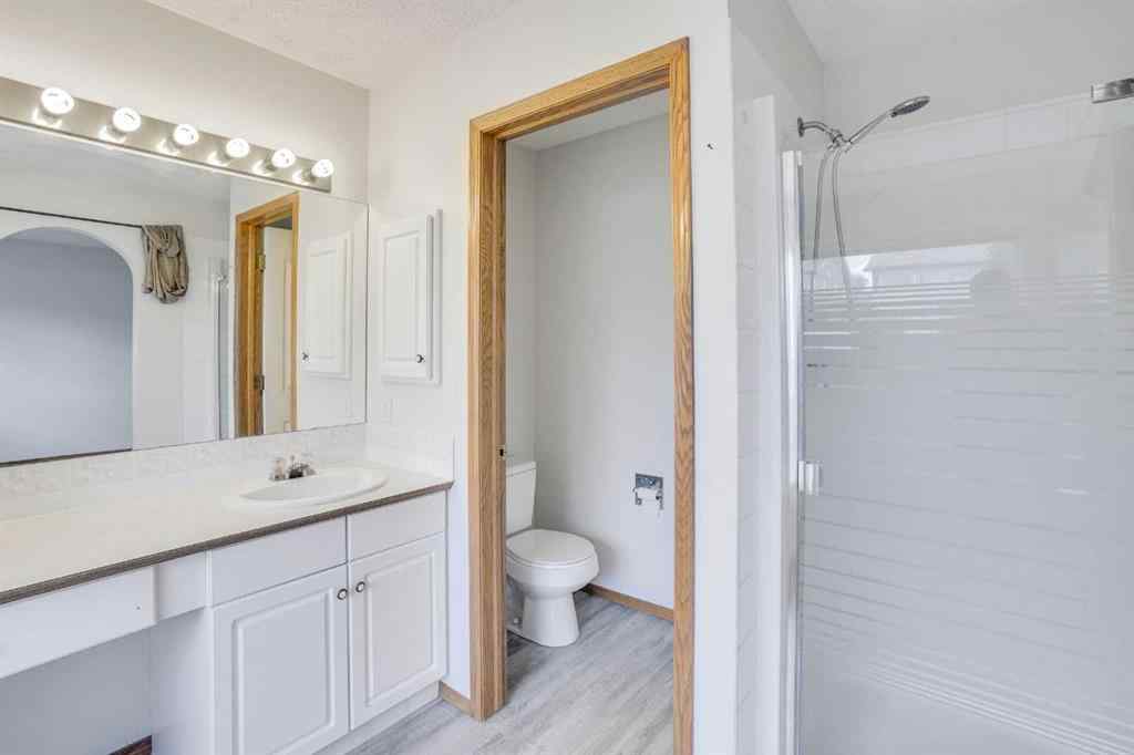 MLS® A2259251 - 82 Edgevalley Close NW in Edgemont Calgary, Residential